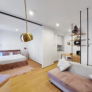 https://piazza-di-spagna-suite-donata-free-parking.it-romehotels.com