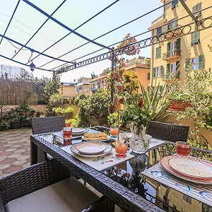  Apartment Sole, Terrazza, Centro Citta E Wi-fi Veloce!