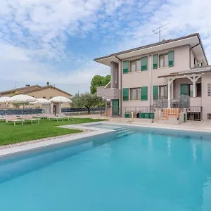-free Pool And Parking- Garda House , Castelnuovo del Garda Italie